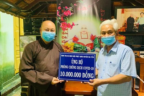 Đạ Tẻh: Tiếp nhận gần 200 triệu đồng ủng hộ Quỹ phòng chống dịch Covid-19