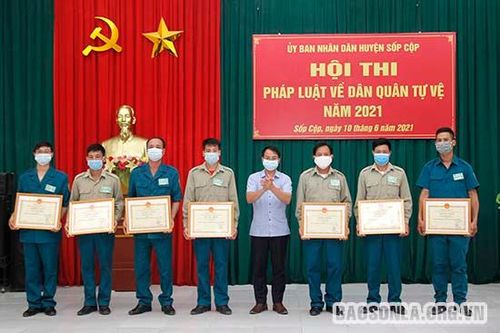 Hội thi tìm hiểu pháp luật về dân quân tự vệ huyện Sốp Cộp năm 2021