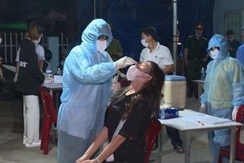 Phạt 7,5 triệu đồng một trường hợp diện F2 vì tự ý rời khỏi nhà