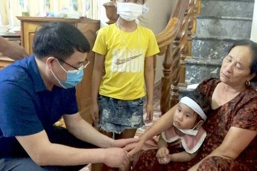 Vụ 3 trẻ em đuối nước tại Thanh Hóa: Bố mẹ không thể về nhìn mặt con lần cuối