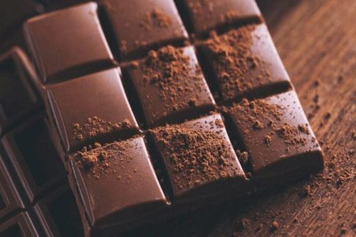 Vì sao khách sạn đặt chocolate lên gối?