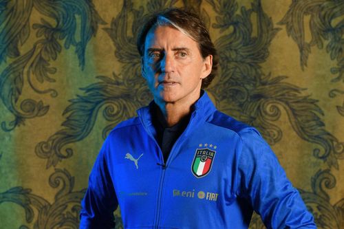 Roberto Mancini - người phục hưng bóng đá Italy
