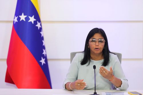 Venezuela bị chặn thanh toán cho COVAX