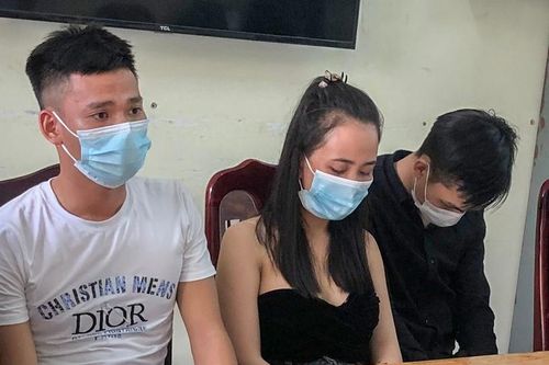 Phát hiện 8 người phê ma túy khi khai báo y tế ở chốt kiểm dịch