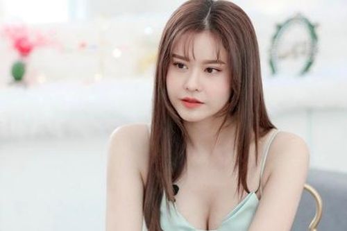 Trương Quỳnh Anh phẫu thuật u tuyến giáp