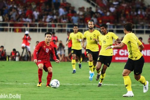 Việt Nam đấu Malaysia: Không có Quang Hải và Tuấn Anh