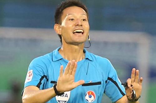 Trọng tài bắt trận Việt Nam vs Malaysia khiến CĐV lo lắng