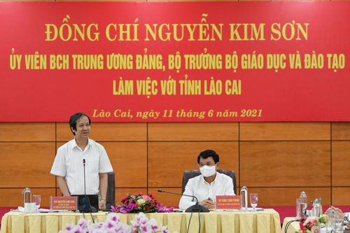 Bộ trưởng Nguyễn Kim Sơn: Ưu tiên phát triển đội ngũ nhà giáo