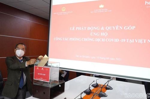 Đại sứ quán Việt Nam tại Tanzania tổ chức quyên góp ủng hộ Quỹ phòng, chống dịch Covid-19