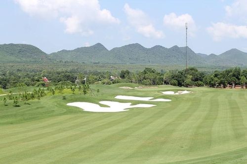 Cho phép các sân golf tại Ninh Bình được hoạt động trở lại từ 0h00 ngày 12/6