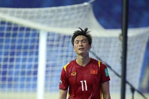 Ông Park loại Tuấn Anh khỏi trận đấu với Malaysia