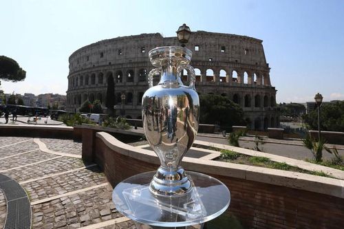 Khai mạc EURO 2020: Vòng vây đại dịch và sức mạnh người Pháp