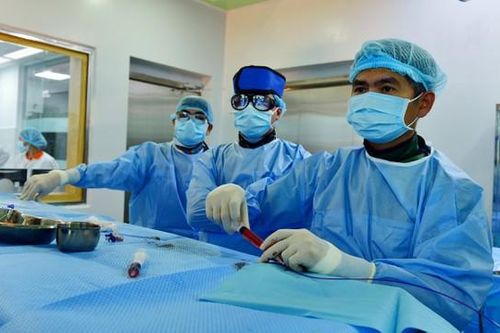 Bác sĩ nói gì về 'thời gian vàng' trong điều trị đột quỵ?