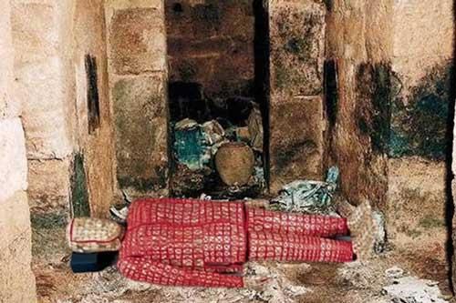 Tìm thấy lăng mộ con trai Trọng Thủy, cháu đích tôn Triệu Đà: Đội khảo cổ choáng ngợp khi bước xuống hầm sâu 12m!