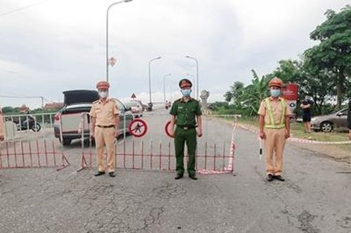 Công an Hà Tĩnh quyết liệt chống dịch