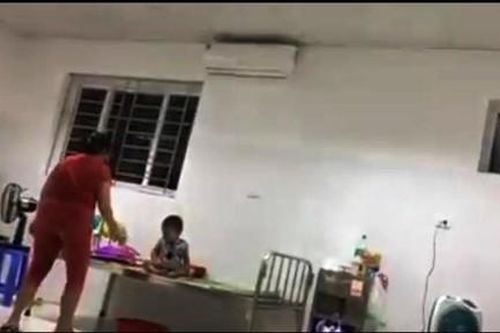 Người phụ nữ đánh đập con trai 11 tháng tuổi, có vấn đề về thần kinh