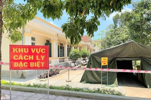 Nghệ An đón 326 lao động từ Bắc Giang về địa phương