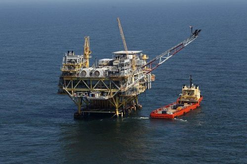 Giá dầu thế giới cao nhất trong hơn 2 năm