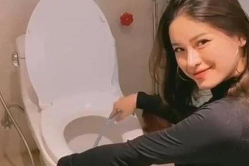 Chồng chê ở nhà mặc lôi thôi, vợ lập tức 'biến hình'