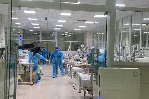 Bệnh nhân COVID-19 là Việt kiều đã cai ECMO thành công sau 26 ngày nỗ lực điều trị