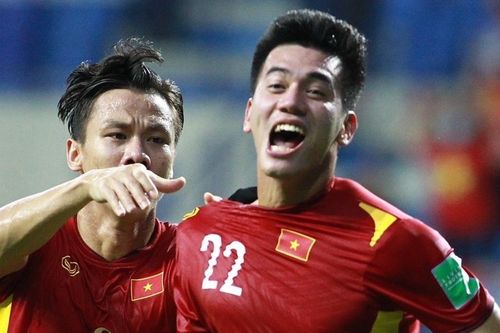 Lan Ngọc, Jack vỡ òa khi Tiến Linh ghi bàn thắng