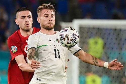 Video Thổ Nhĩ Kỳ - Italy: Trung vệ Juventus phản lưới