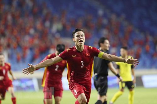 Lịch sử dang tay chào đón Việt Nam