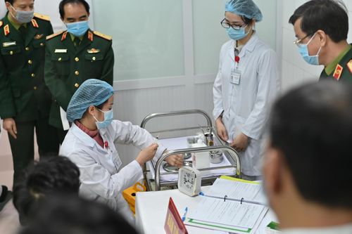 Vaccine 'made in Vietnam' Nano Covax thử nghiệm lâm sàng giai đoạn 3