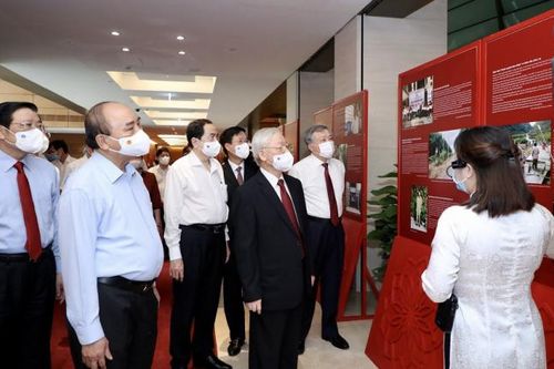 Việc học tập và làm theo Bác được xác định là nhiệm vụ chính trị thường xuyên, quan trọng