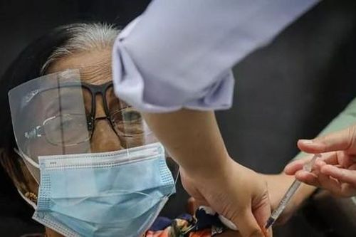 Mỗi ngày trên 5.000 ca COVID-19, Malaysia gia hạn lệnh phong tỏa thêm hai tuần