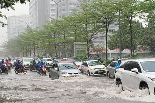 Yêu cầu các hồ, đập tại Hà Nội xả nước để 'đón' bão số 2