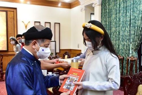 Chủ tịch TT-Huế mời người dân đến tham quan trụ sở chính quyền
