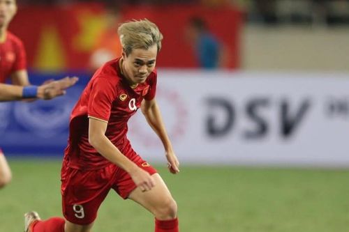 Cay cú vì quả 11m, nhiều CĐV Malaysia chửi bới Văn Toàn