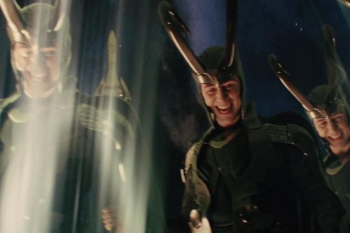 Đâu là những phép thuật làm nên tên tuổi của 'thần điêu đại bịp' Loki?