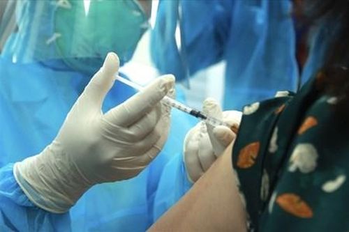 Tiêm vaccine cho 2/3 người dân, TPHCM mới cứu được doanh nghiệp