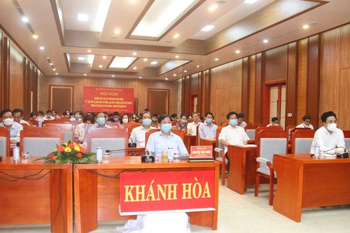 Quán triệt chuyên đề học tập và làm theo Bác về ý chí tự lực, tự cường và khát vọng phát triển đất nước