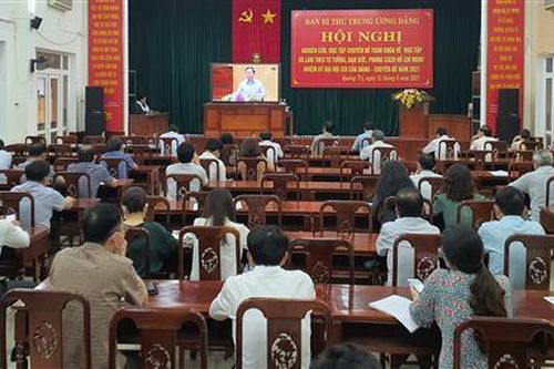 Nghiên cứu, học tập chuyên đề toàn khóa về 'Học tập và làm theo tư tưởng, đạo đức, phong cách Hồ Chí Minh'