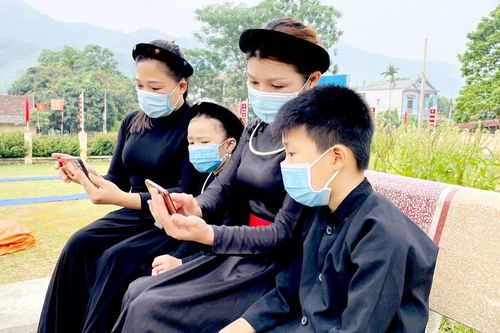 Trang bị kỹ năng tự bảo vệ cho trẻ em dân tộc thiểu số