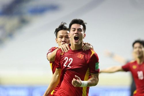 Thắng nghẹt thở Malaysia 2-1, Việt Nam sáng cửa đi tiếp ở vòng loại World Cup 2022