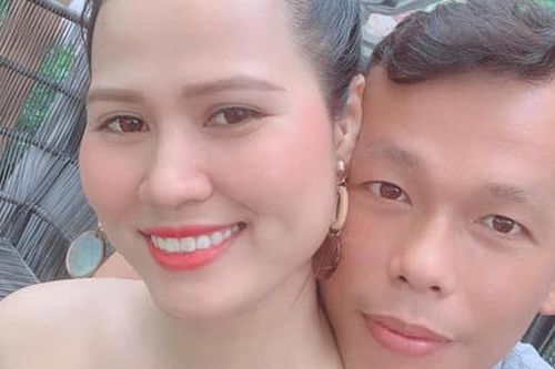 Hôn nhân hạnh phúc của thủ môn Tấn Trường: Trúng 'tiếng sét ái tình' ngay lần gặp đầu tiên, vợ quán xuyến kinh doanh cực đỉnh!