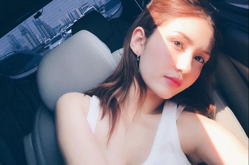 'Bông hồng lai' Jeon Somi ở tuổi 20