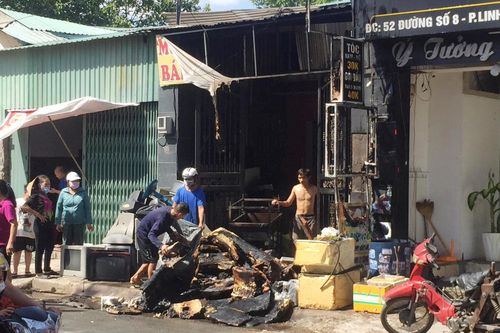 Cơ sở thu mua phế liệu bị thiêu rụi ở TP Thủ Đức