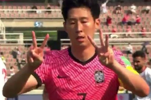 Son Heung-min động viên Eriksen sau bàn thắng vào lưới Lebanon