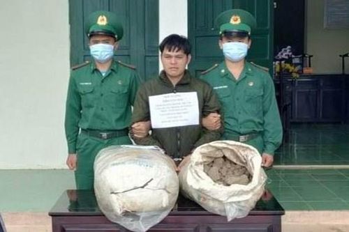 Người đàn ông vận chuyển gần 100 kg thuốc nổ