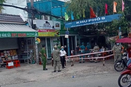TP Hồ Chí Minh: Người dân sau khi gỡ phong tỏa vẫn tự cách ly để phòng Covid-19