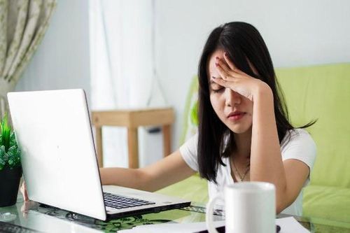 'Khai' chuyện nhà trên mạng, con dâu không ngờ gặp tai bay vạ gió