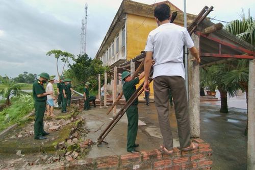 Bộ GD&ĐT ra công điện về ứng phó với bão số 2