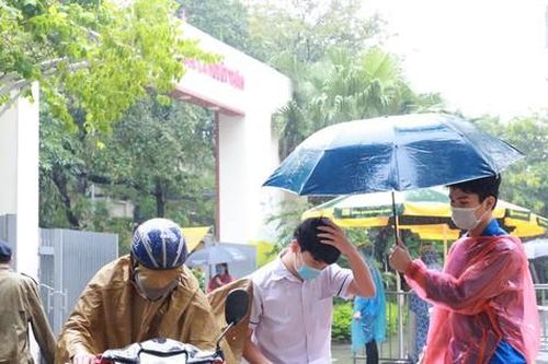 Đề Toán thi lớp 10 Hà Nội dễ, chưa hoàn thành vai trò đề thi tuyển