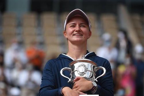 Lần đầu vô địch Roland Garros, Krejcikova nói được truyền cảm hứng từ cố HLV