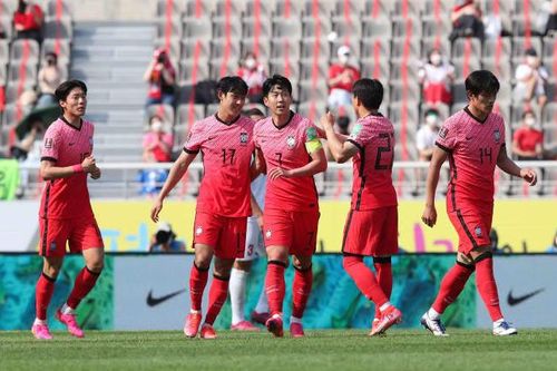 Son Heung-min chói sáng, Hàn Quốc giúp Việt Nam càng gần vé đi tiếp